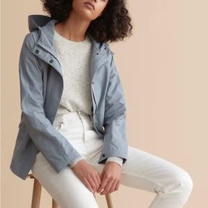 Everlane city anorak in green